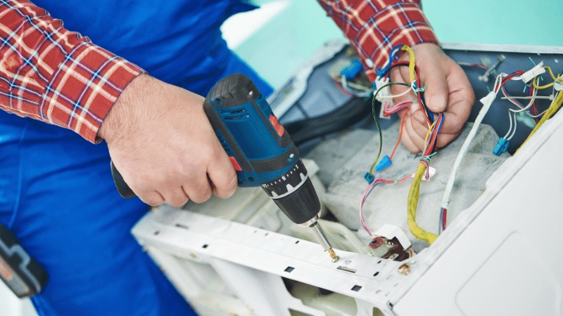 Narlıdere LG LG çamaşır makinesi kart tamiri – Su almama arızası orijinal parça ile giderildi. - Teknik servis örneği